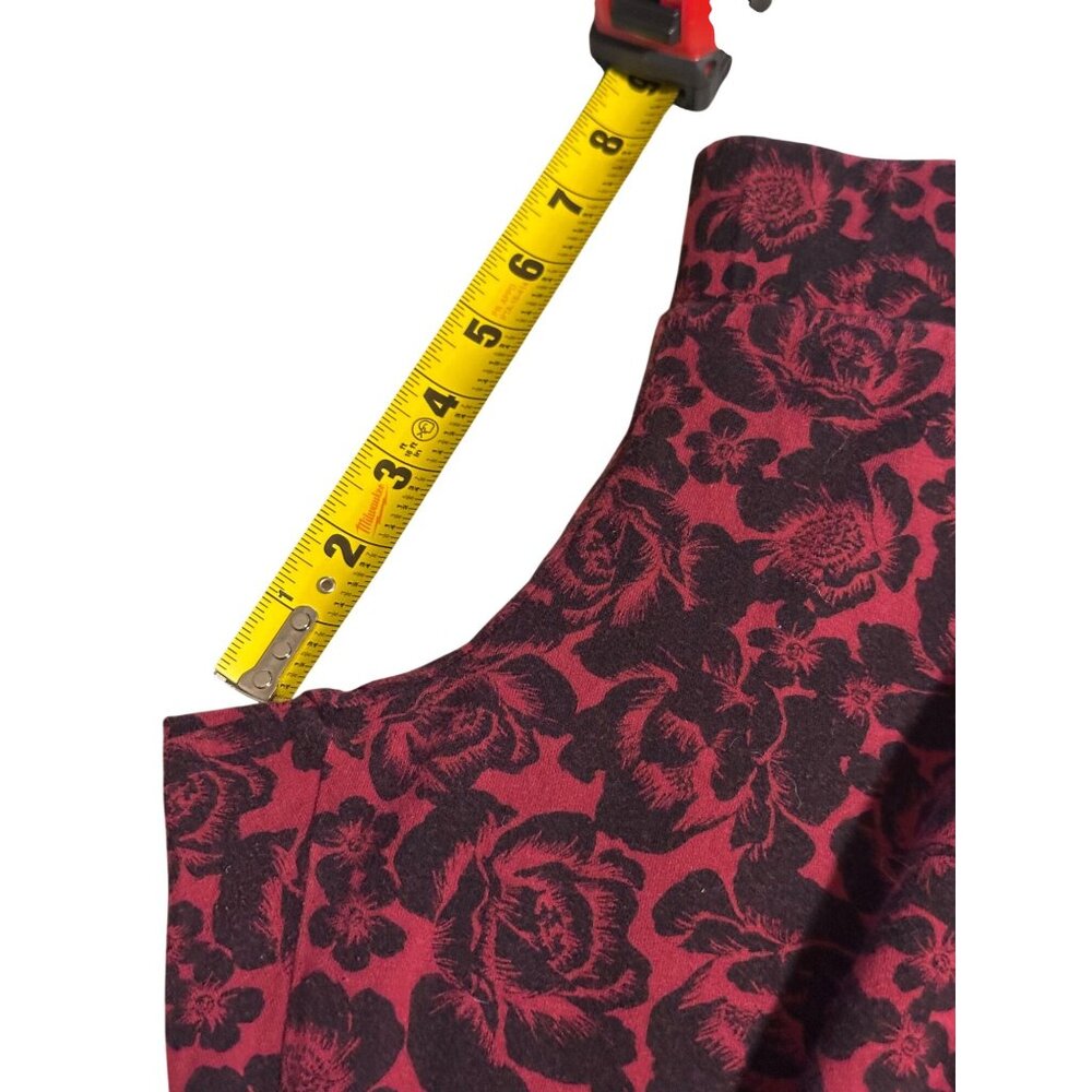 Torrid Red Black Roses Leggings Red Wine Pull up Stretch Valentines Size 0 - Picture 4 of 6